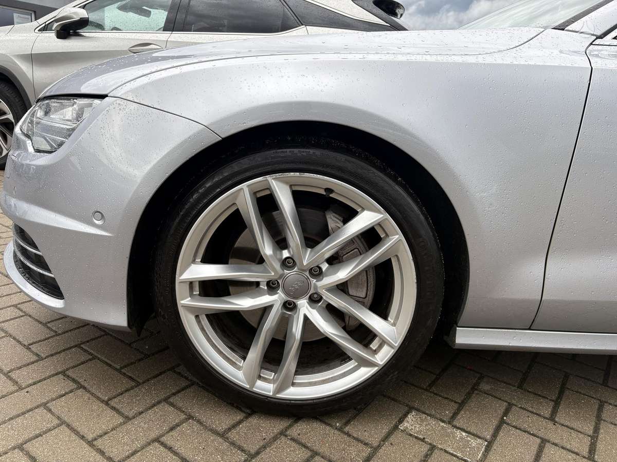 Audi A7, 3.0 l., hatchback