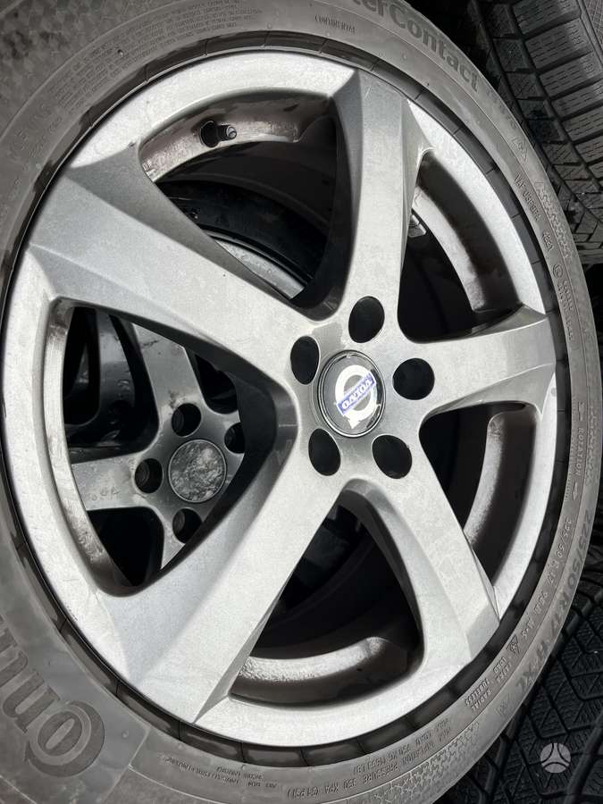 Volvo, lengvojo lydinio, R17