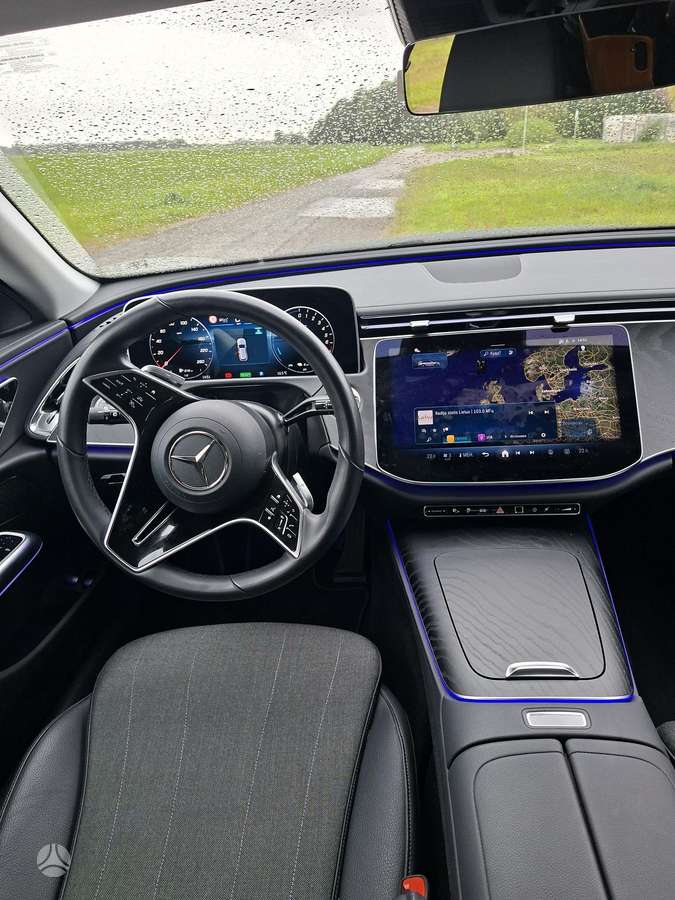 Mercedes-Benz E300, 2.0 l., Универсал
