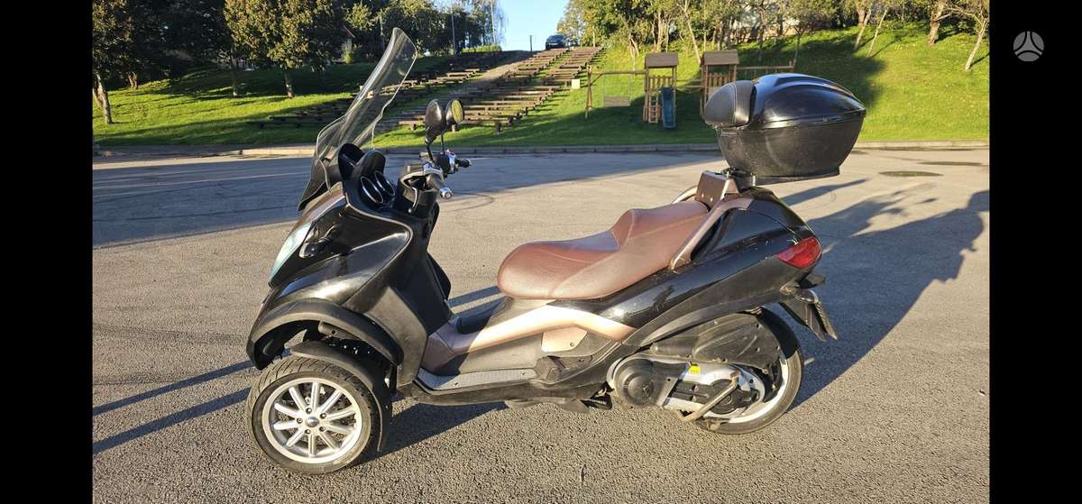 Piaggio MP3 500cc, tricikli