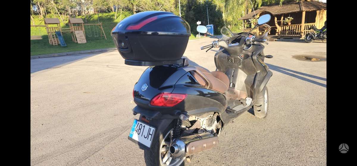 Piaggio MP3 500cc, tricikli