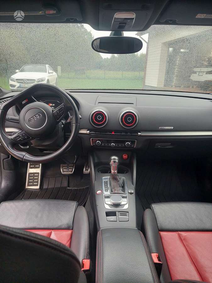 Audi S3, 2.0 l., Седан