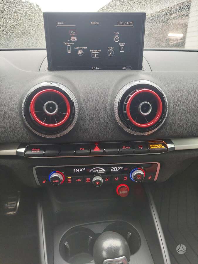 Audi S3, 2.0 l., Седан