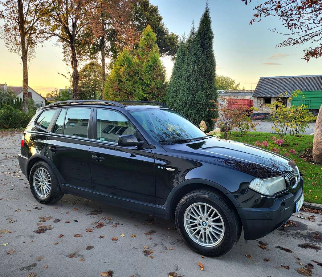 BMW X3, 2.5 l., off-road / crossover
