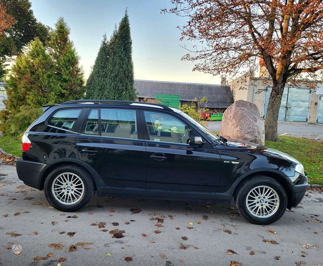 BMW X3, 2.5 l., off-road / crossover