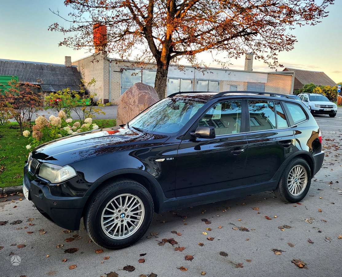 BMW X3, 2.5 l., off-road / crossover