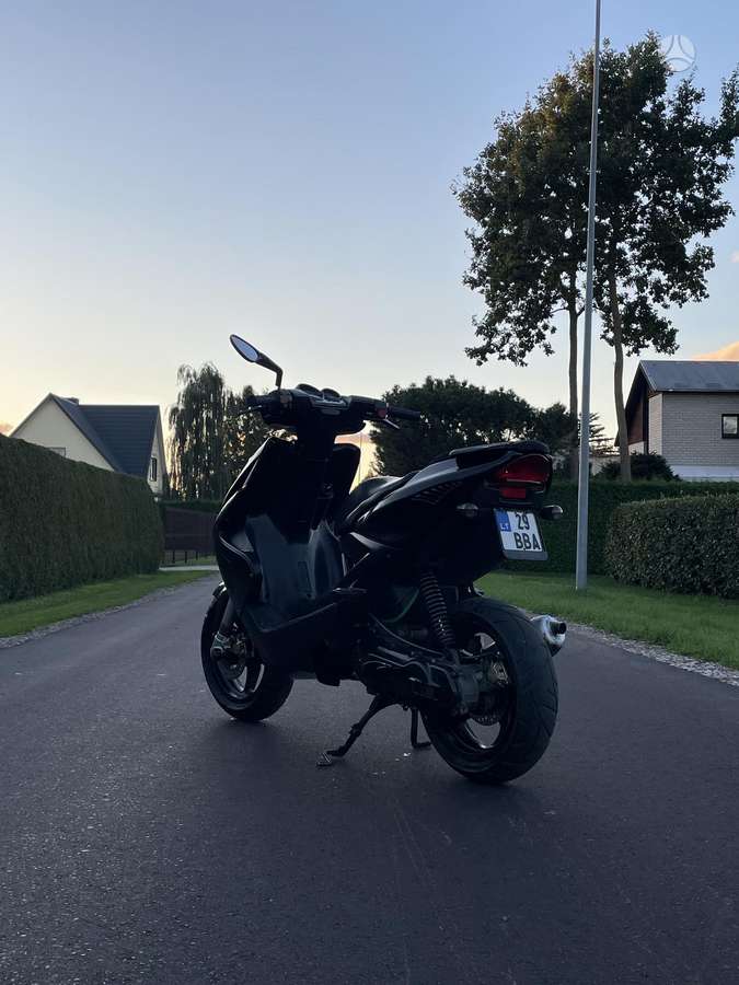 Yamaha Aerox 49cc, scooters / mopeds