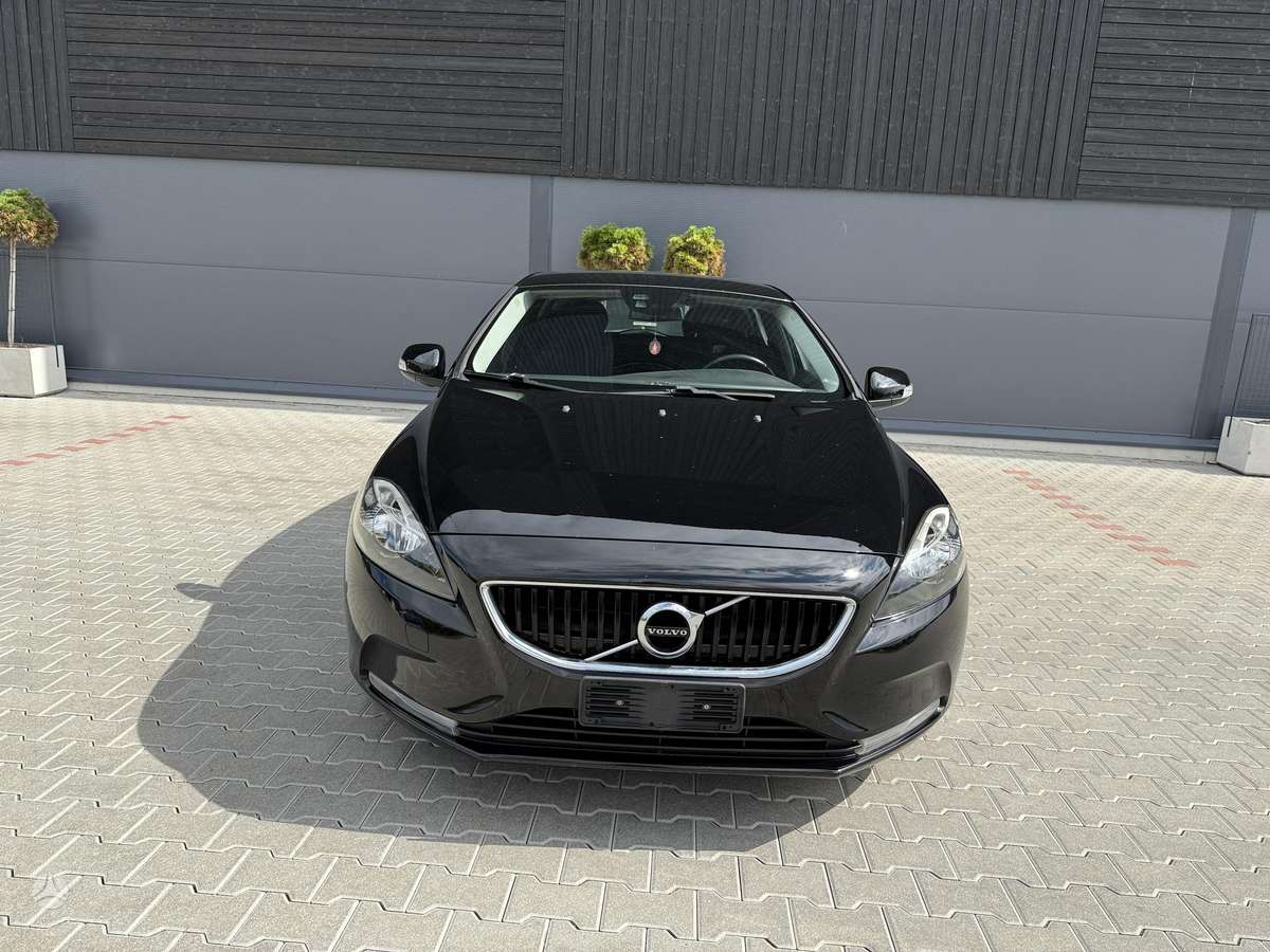 Volvo V40, 2.0 l., hečbekas