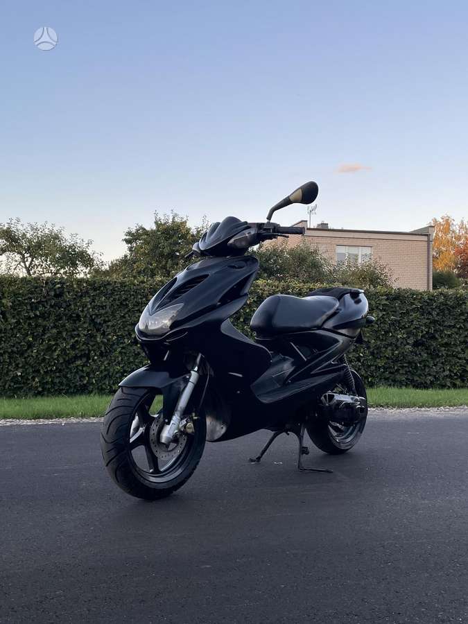 Yamaha Aerox 49cc, scooters / mopeds