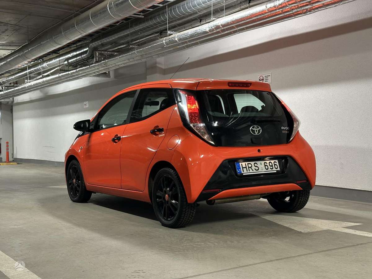 Toyota Aygo, 1.0 l., hatchback