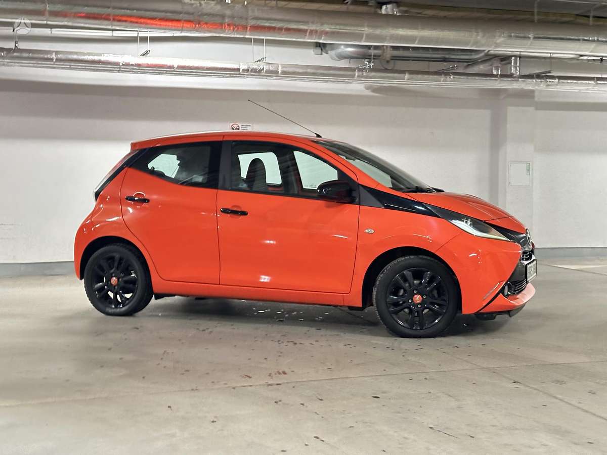 Toyota Aygo, 1.0 l., hatchback