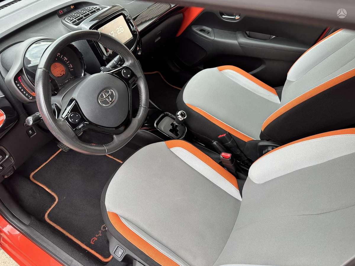 Toyota Aygo, 1.0 l., hatchback