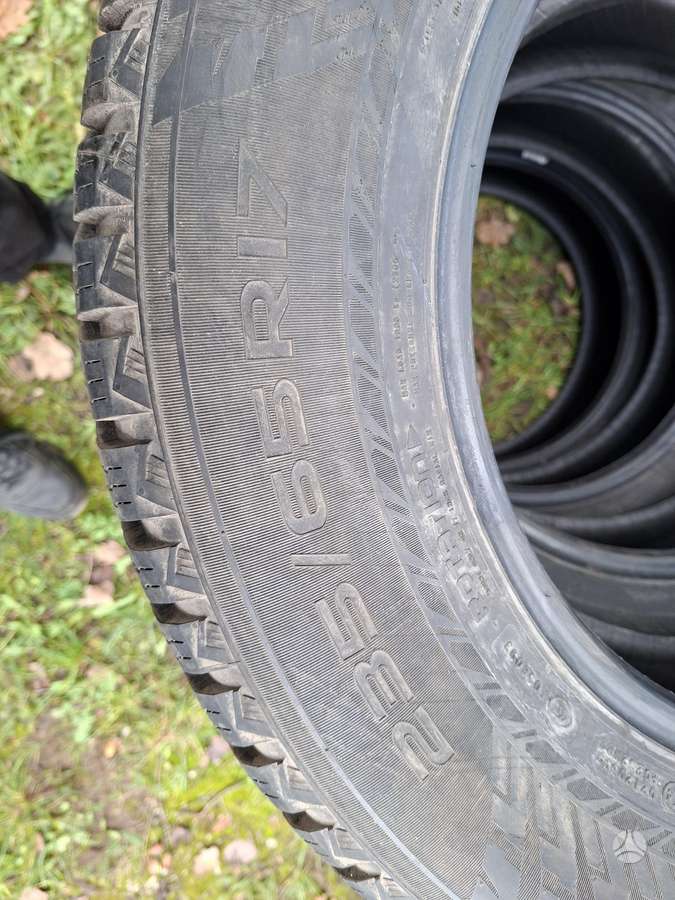 Nokian, žieminės 235/65 R17