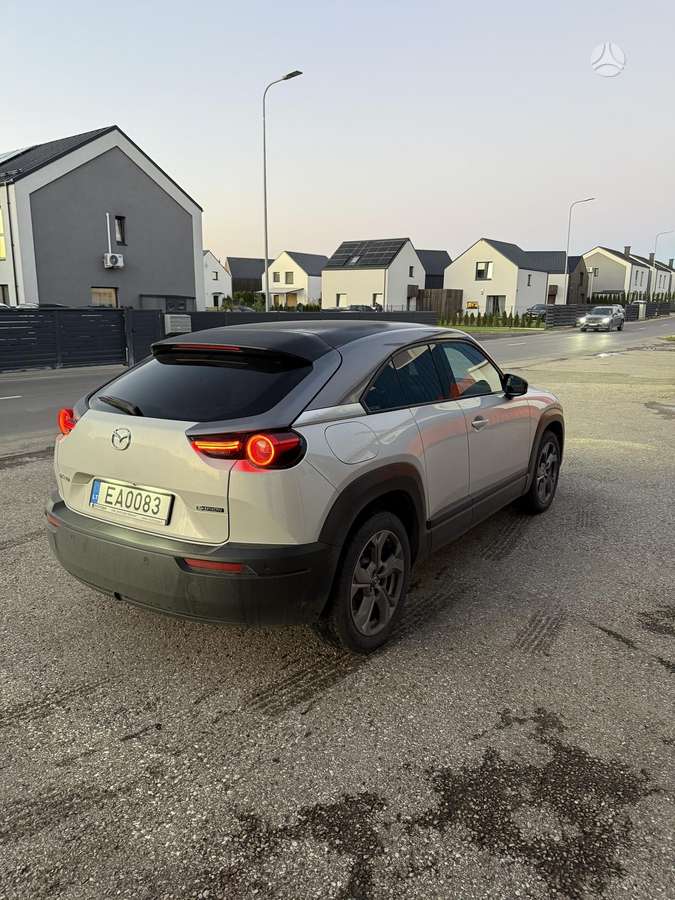 Mazda MX-30, 33 кВт·ч, Хэтчбек