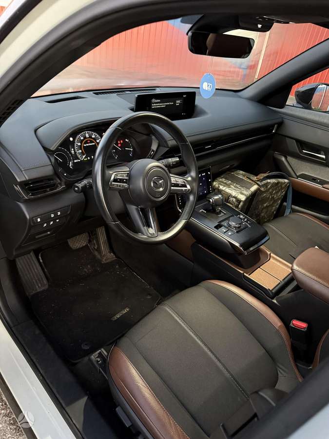 Mazda MX-30, 33 кВт·ч, Хэтчбек