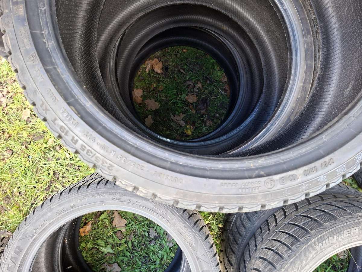 Continental, žieminės 235/35 R19