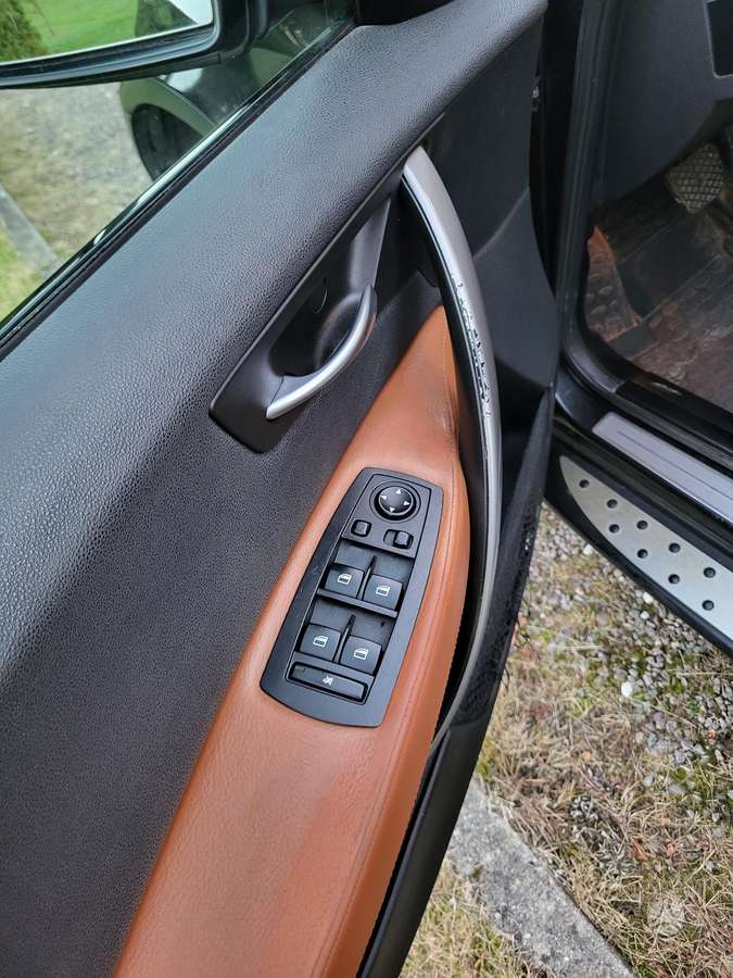 BMW X3, 3.0 l., Минивэн