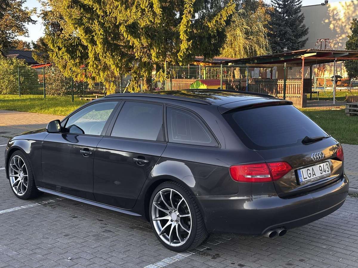 Audi A4, 2.0 l., universalas