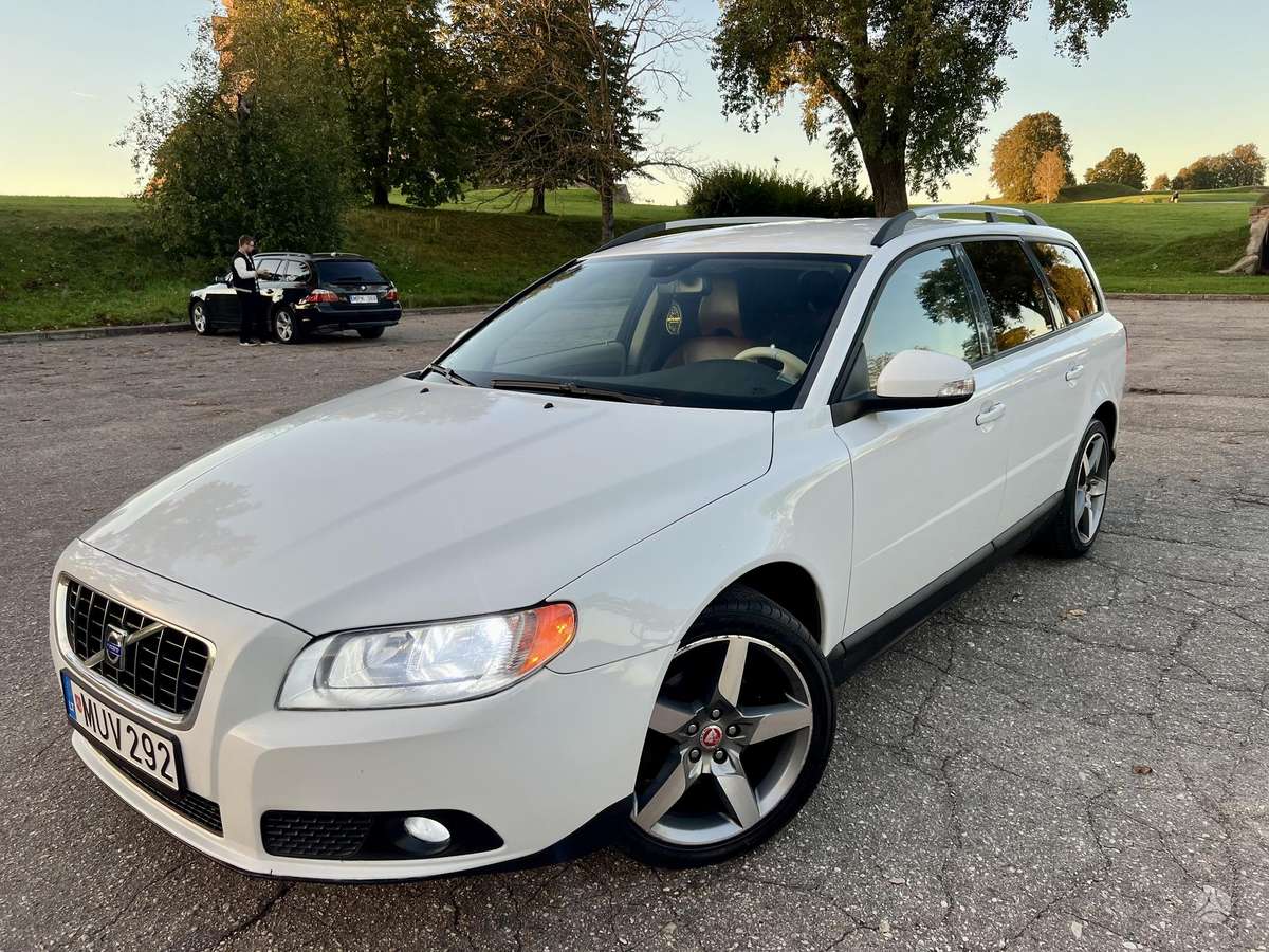 Volvo V70, 2.0 l., Универсал