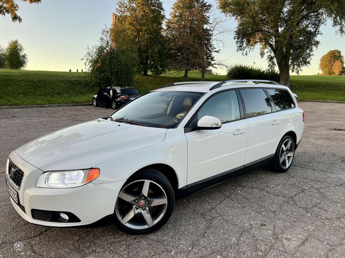 Volvo V70, 2.0 l., Универсал