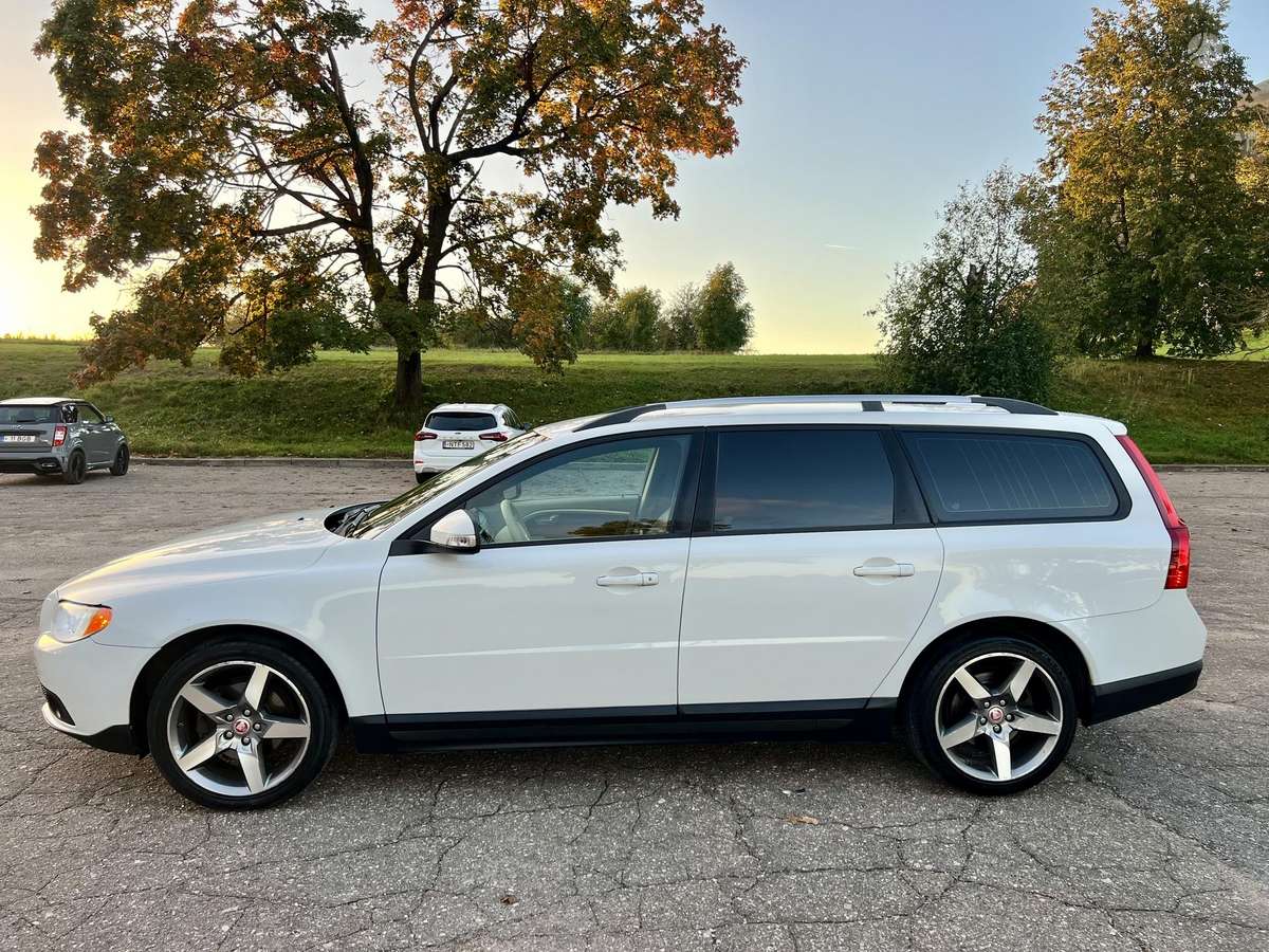 Volvo V70, 2.0 l., Универсал