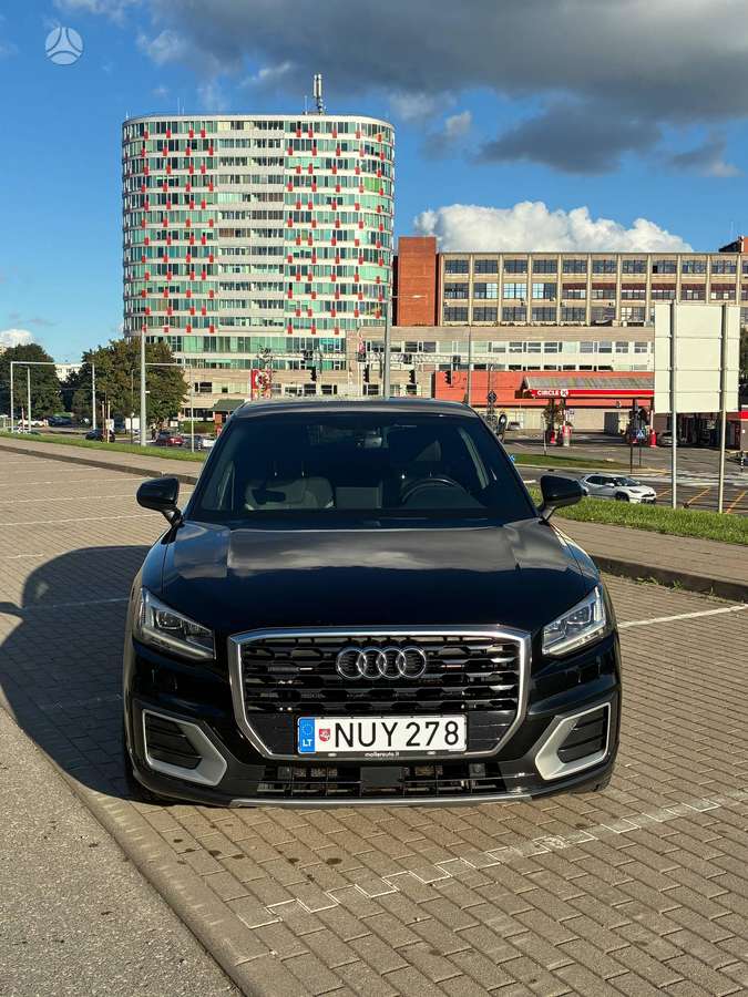 Audi Q2, 2.0 l., off-road / crossover