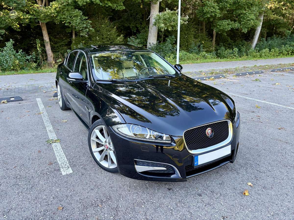 Jaguar XF, 3.0 l., Седан