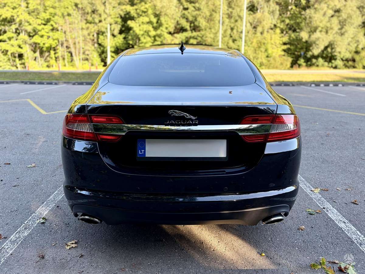 Jaguar XF, 3.0 l., Седан
