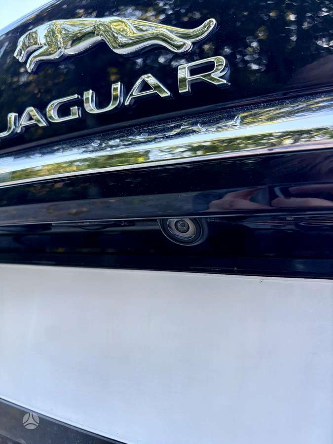 Jaguar XF, 3.0 l., Седан