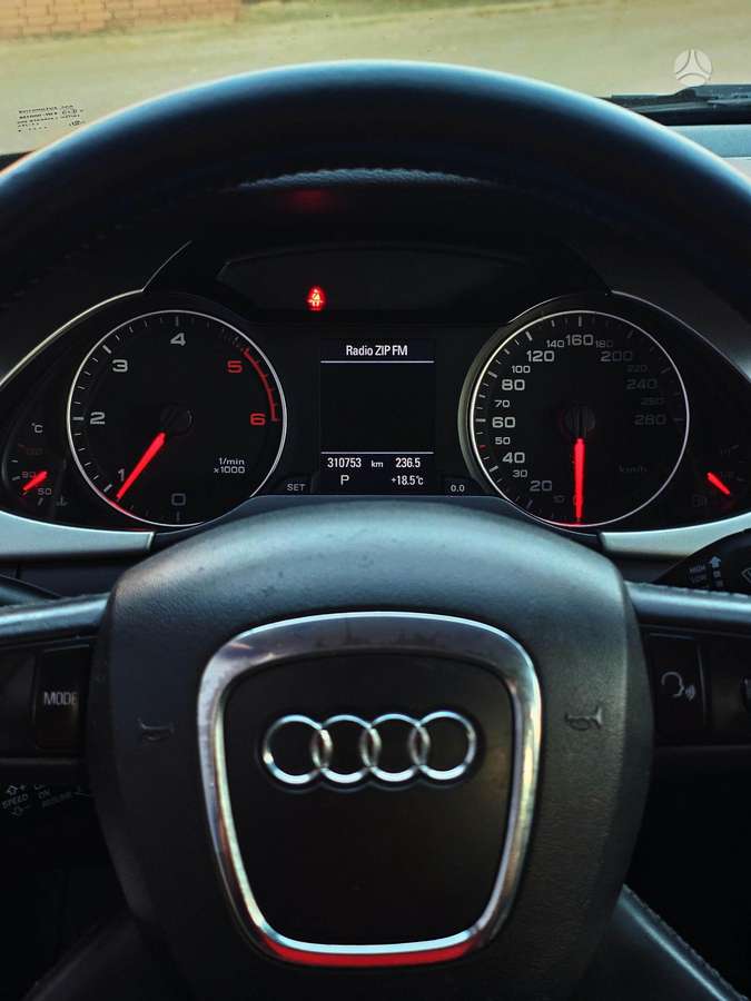 Audi A4, 2.0 l., Универсал