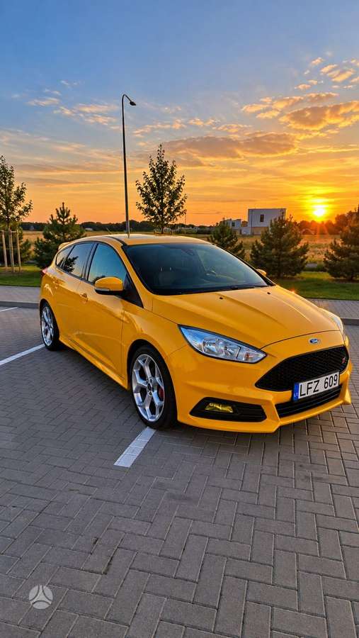 Ford Focus ST, 2.0 l., Хэтчбек