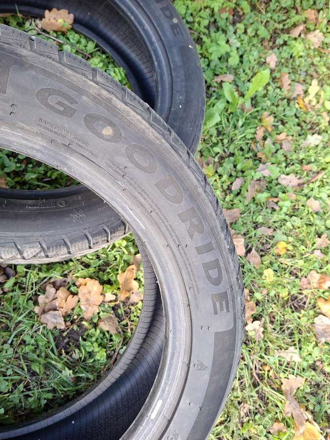 Goodride, žieminės 235/50 R19