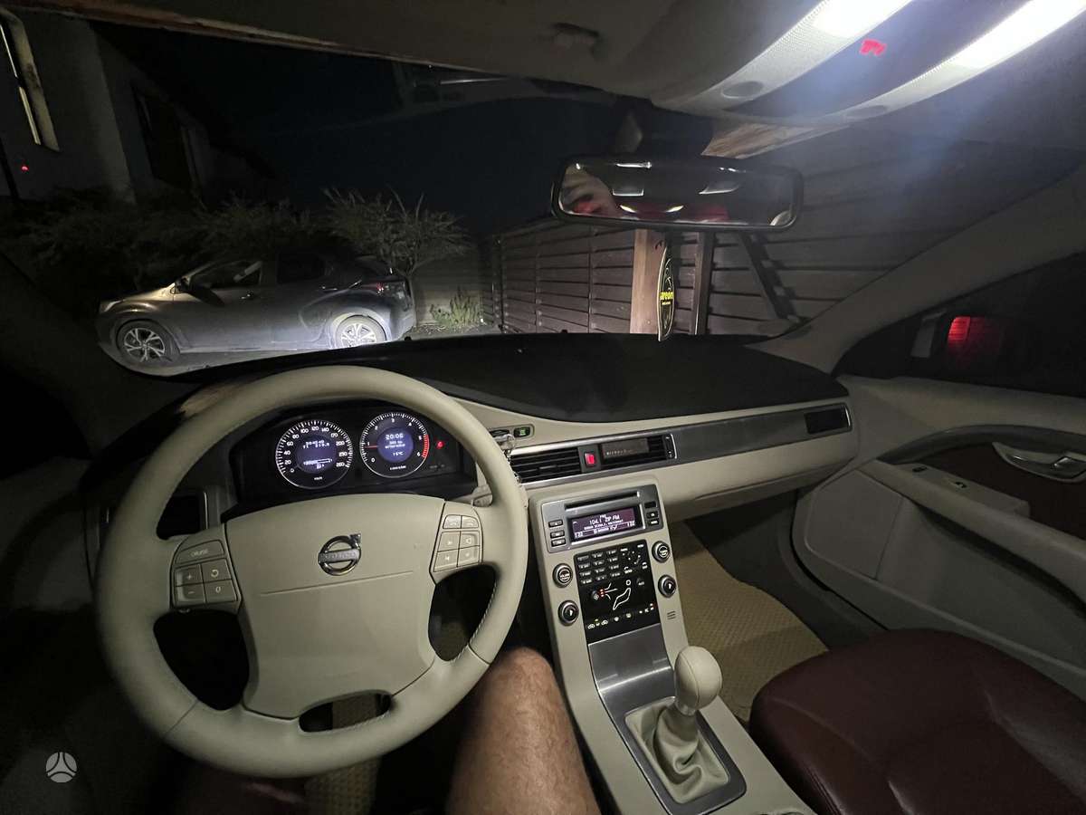 Volvo V70, 2.0 l., Универсал