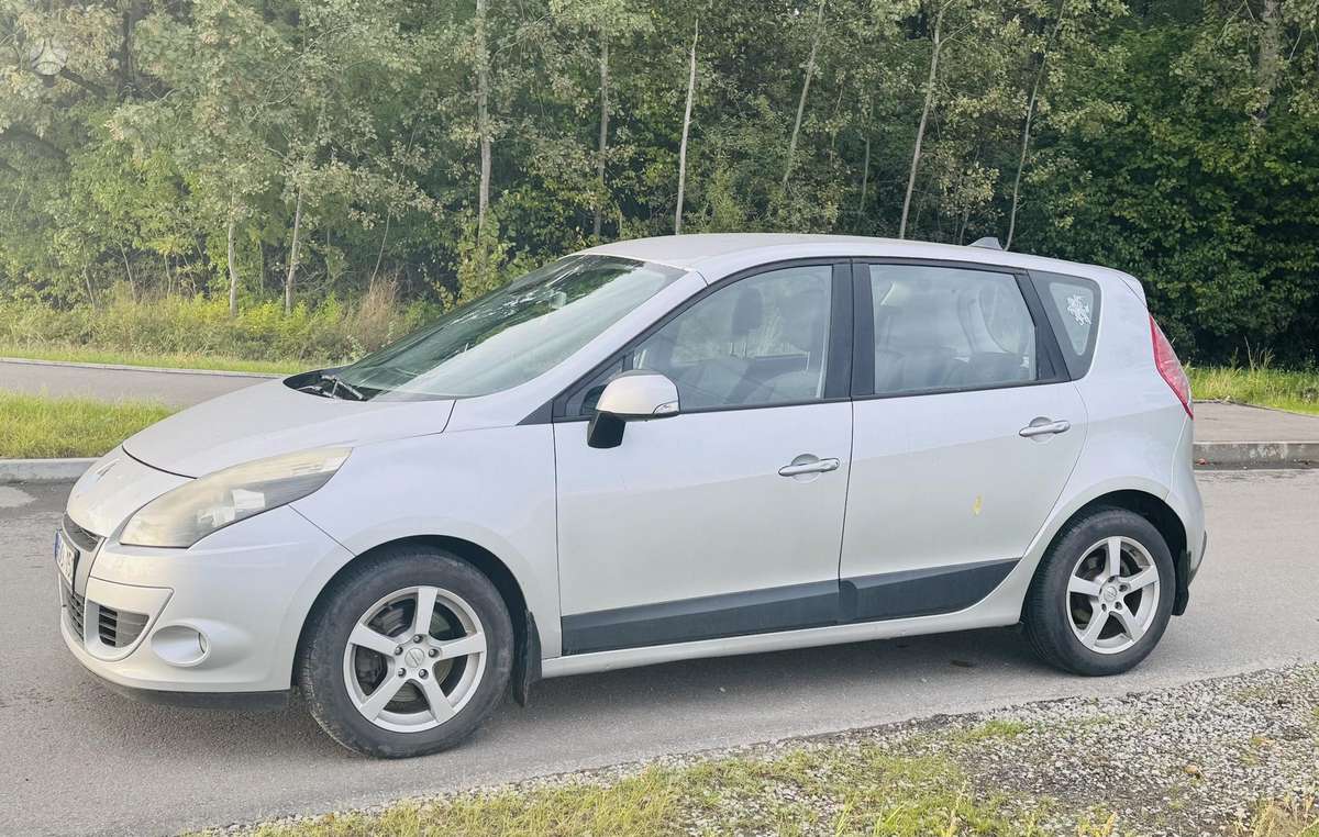 Renault Megane, 1.5 l., Минивэн