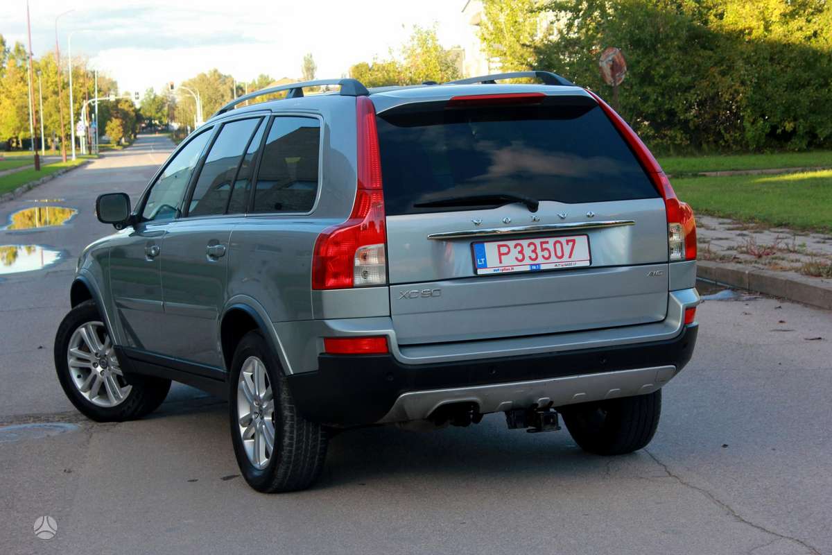 Volvo XC90, 3.2 l., off-road / crossover