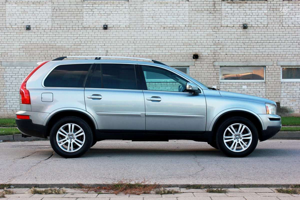 Volvo XC90, 3.2 l., off-road / crossover