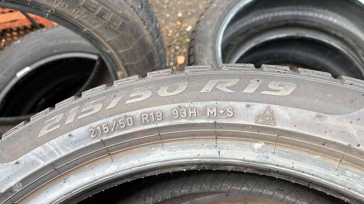 Pirelli, žieminės 215/50 R19