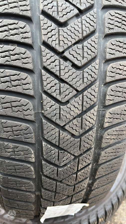 Pirelli, žieminės 215/50 R19