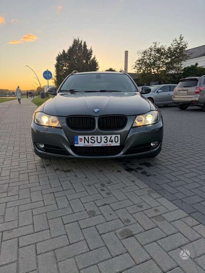 BMW 318, 2.0 l., universalas