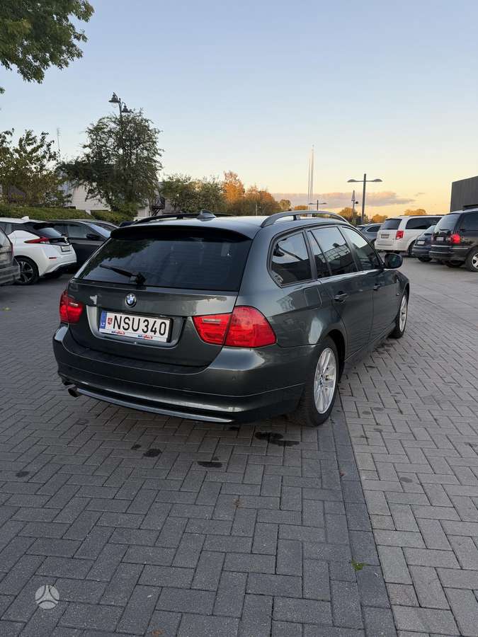 BMW 318, 2.0 l., universalas