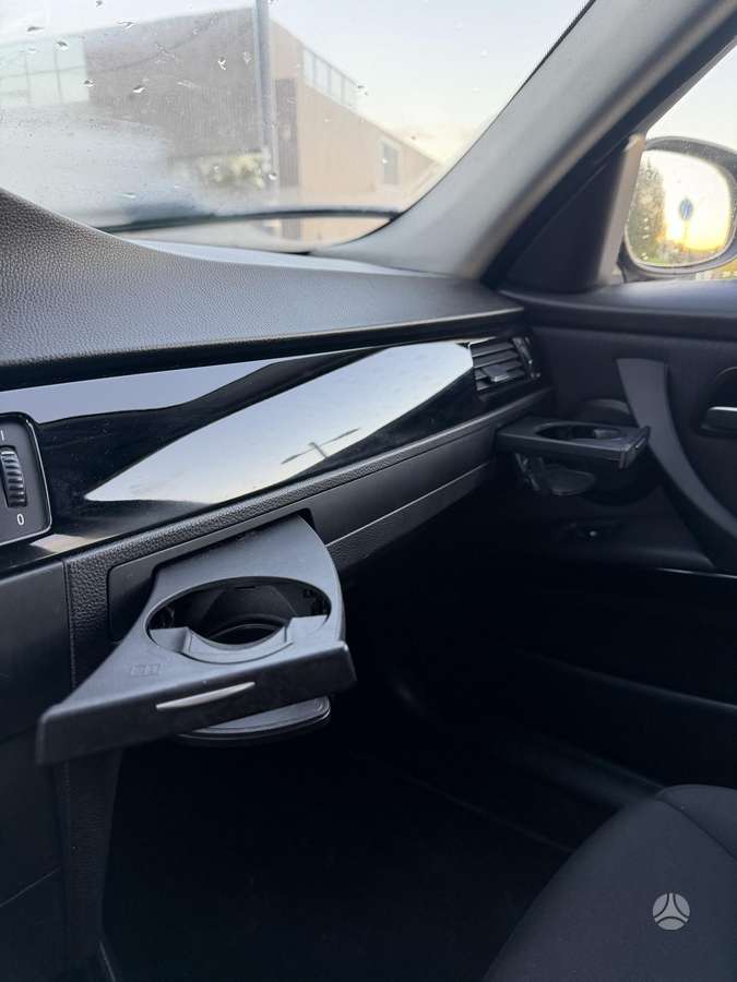 BMW 318, 2.0 l., universalas
