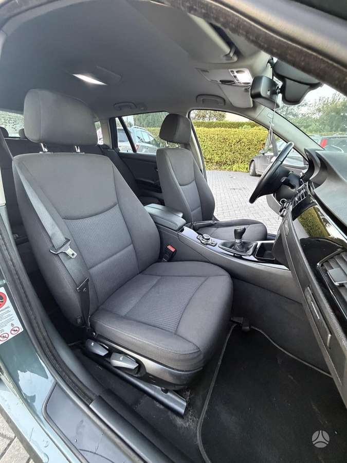 BMW 318, 2.0 l., universalas