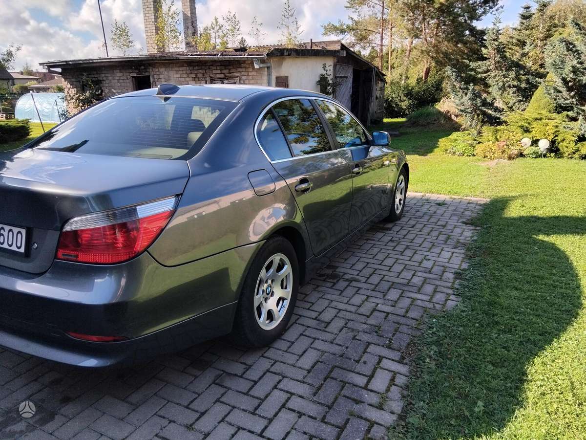 BMW 525, 2.5 l., Седан