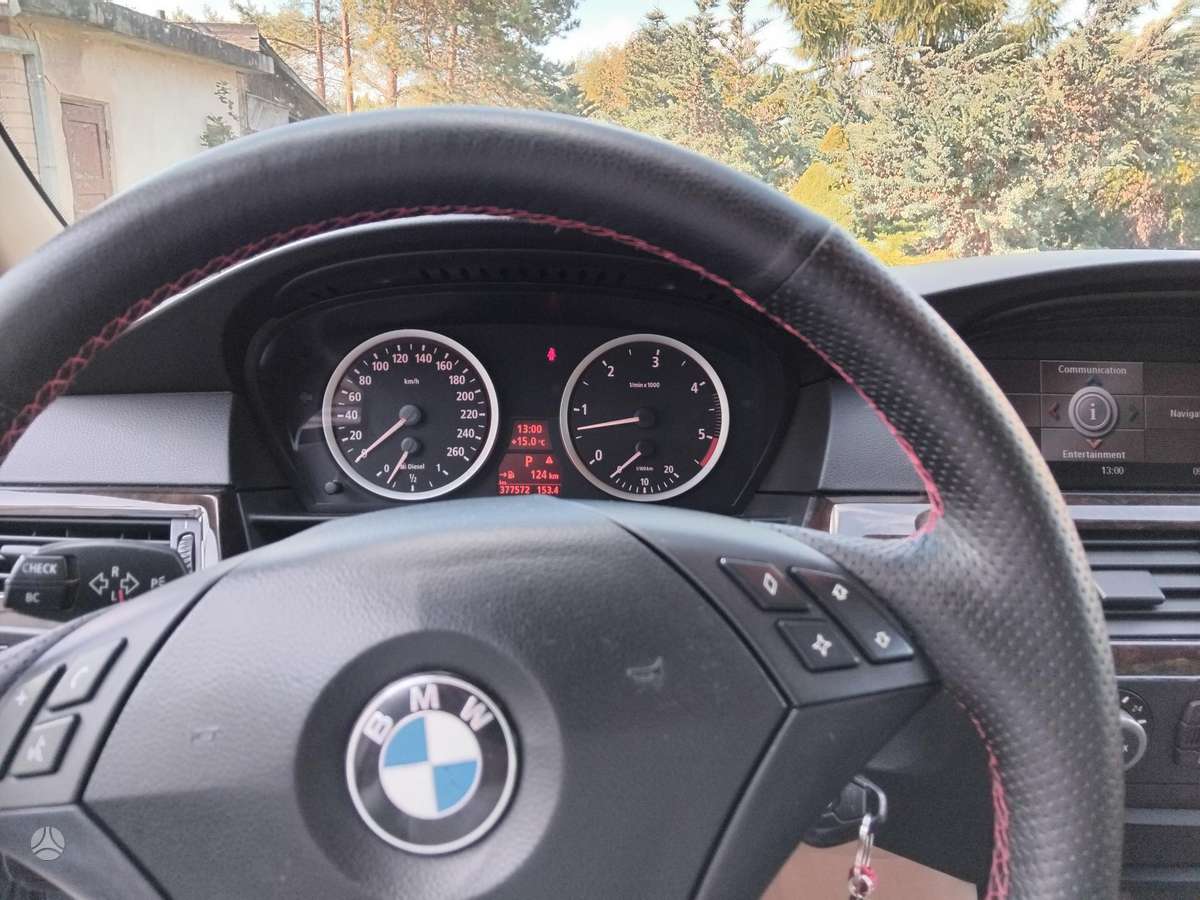 BMW 525, 2.5 l., Седан