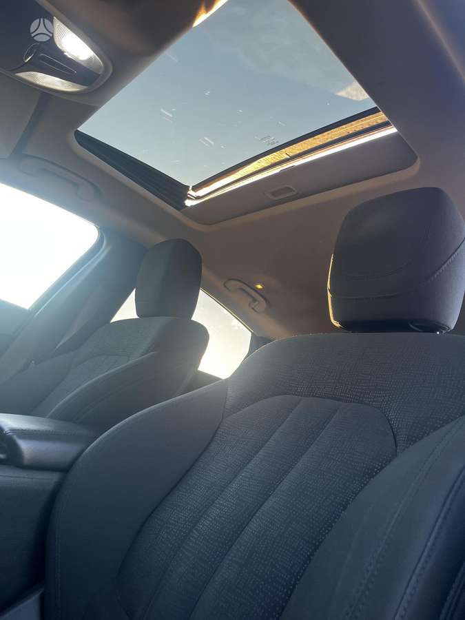 Chrysler 200, 2.4 l., Седан