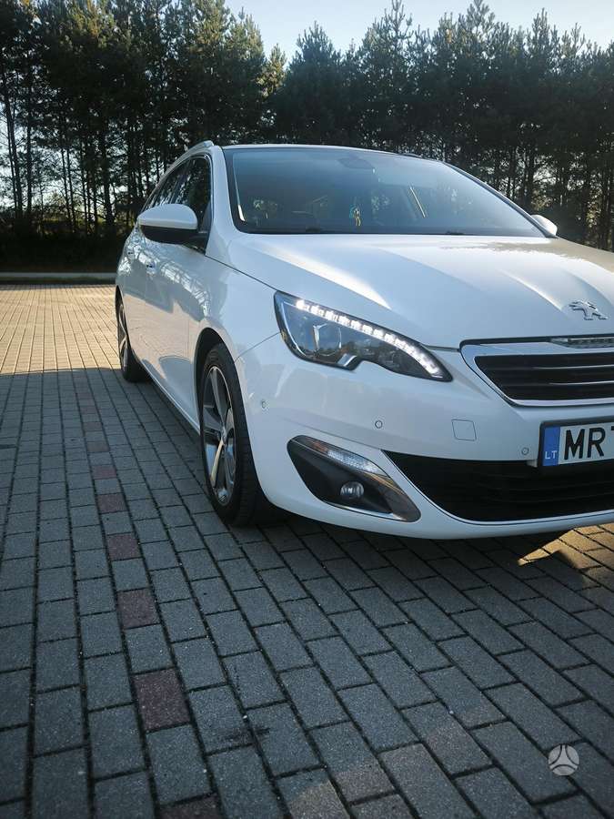 Peugeot 308 2015 — фото 26