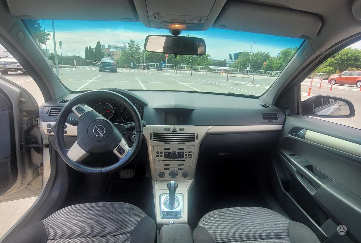 Opel Astra, 1.6 l., Хэтчбек