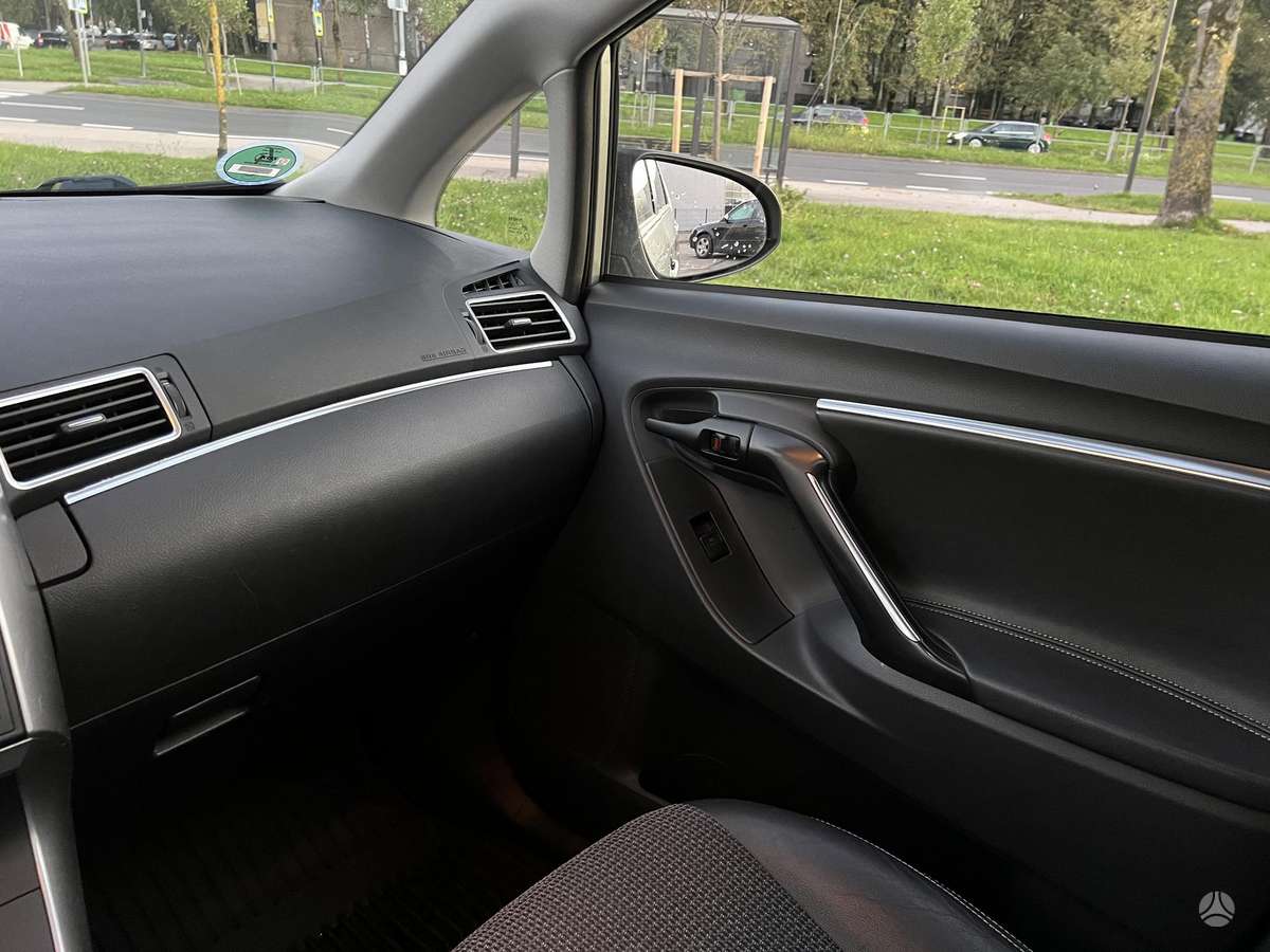 Toyota Verso 2014 — photo 5