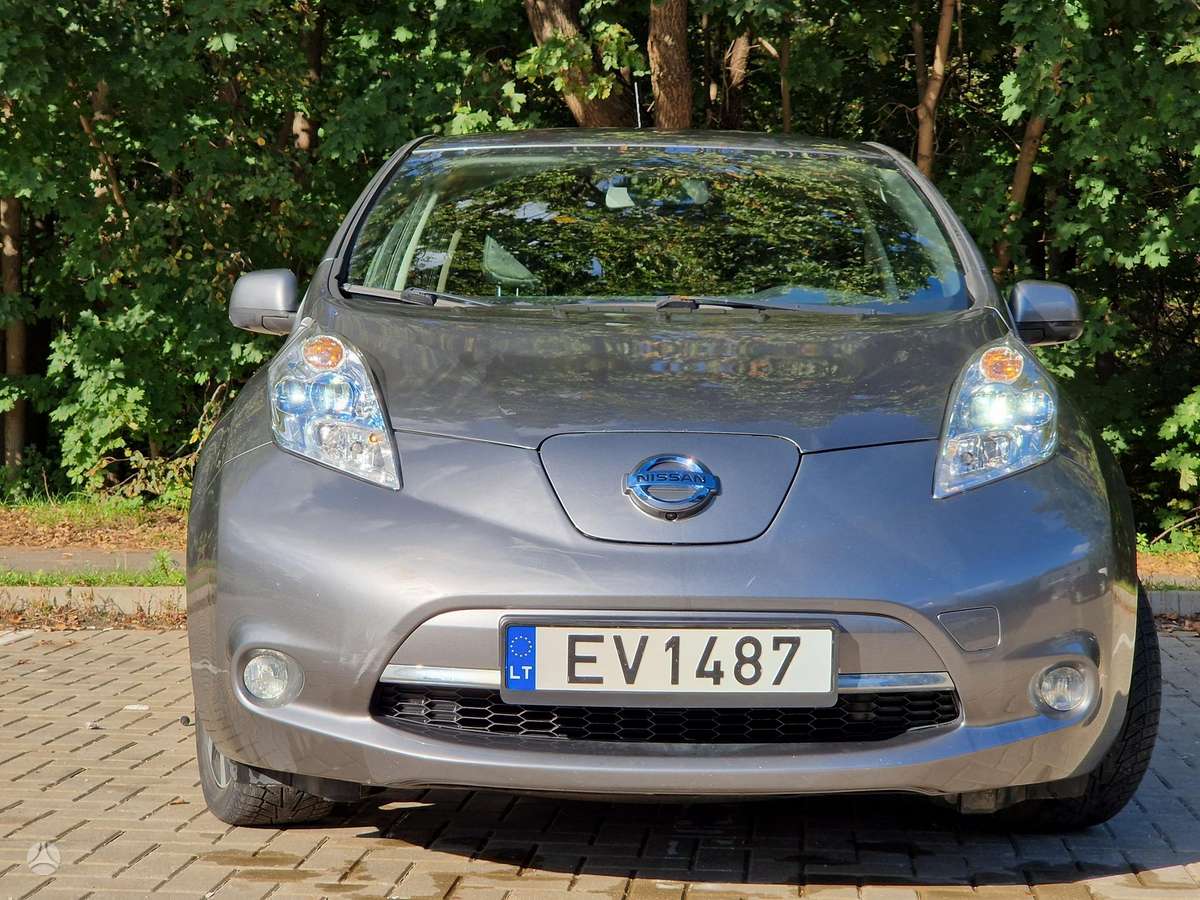 Nissan Leaf, 30 кВт·ч, Хэтчбек