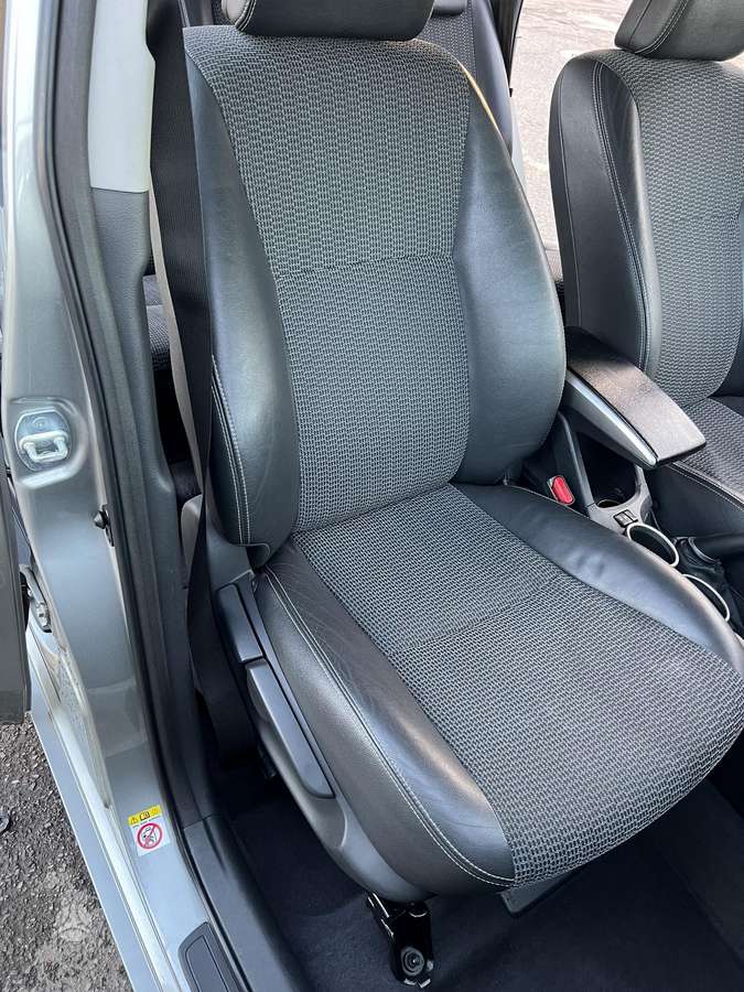Toyota Verso 2014 — photo 46